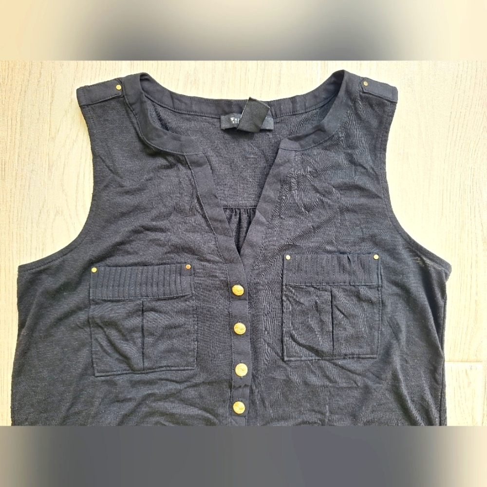 White House Black Market Black sleeveless V-neck button front shirt - size small - Picture 3 of 9